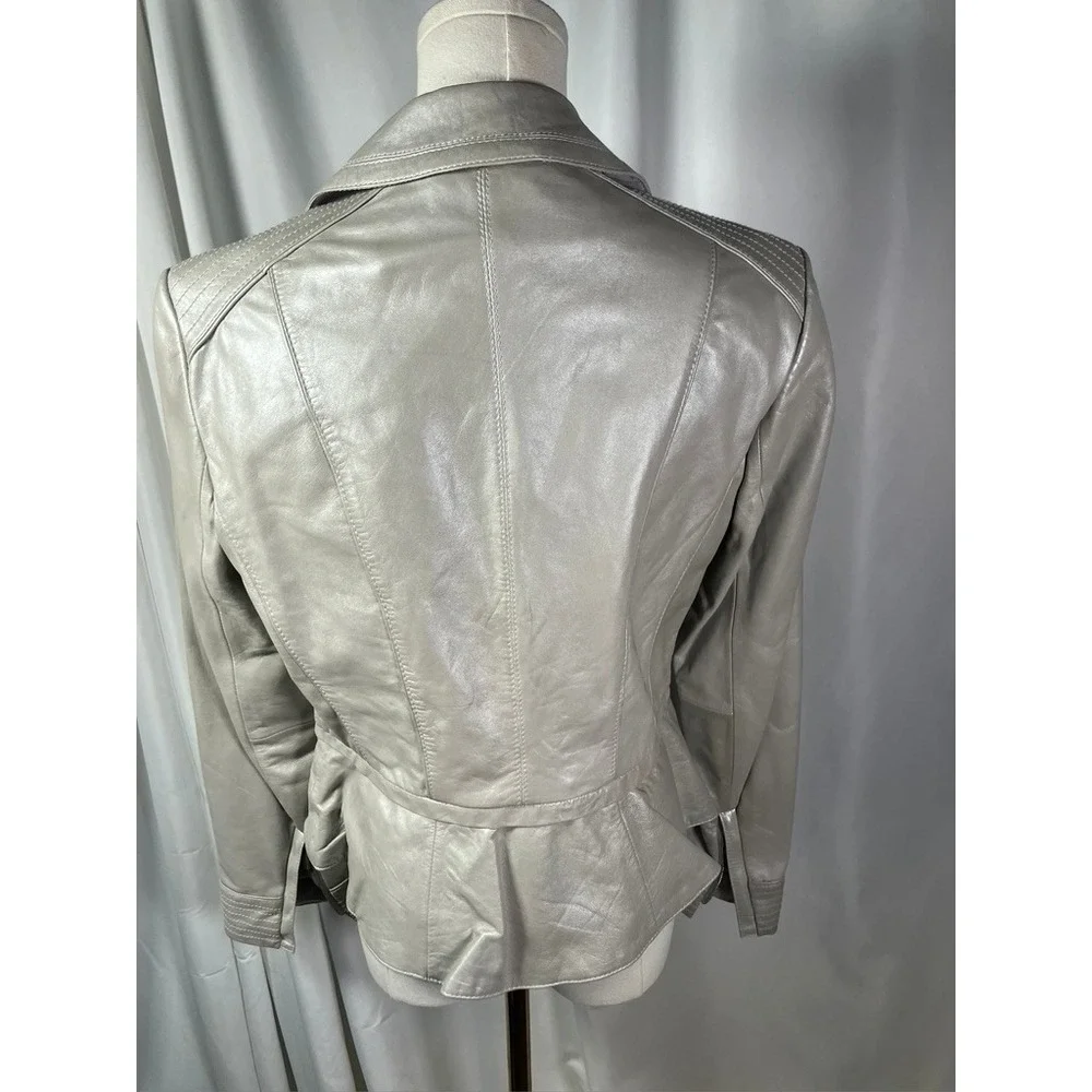 WHITE HOUSE BLACK MARKET Silver Grey Leather Moto Jacket Women's Size Medium Zip